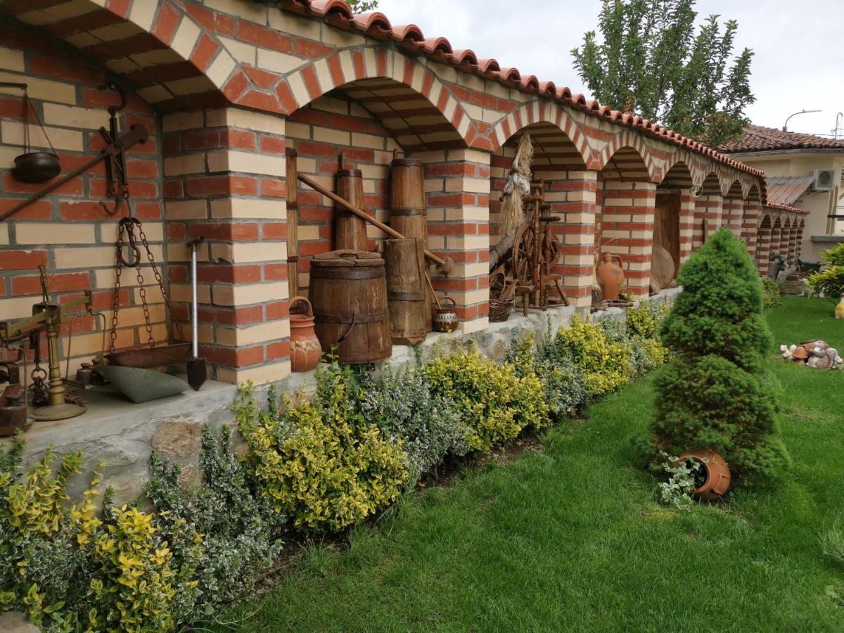 Възрожденски Комплекс Чардакъ Сопот Esterno foto