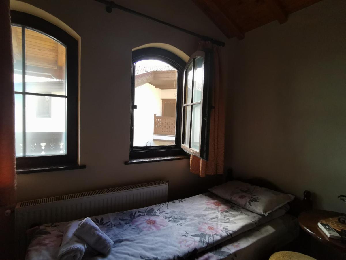 Възрожденски Комплекс Чардакъ Сопот Esterno foto